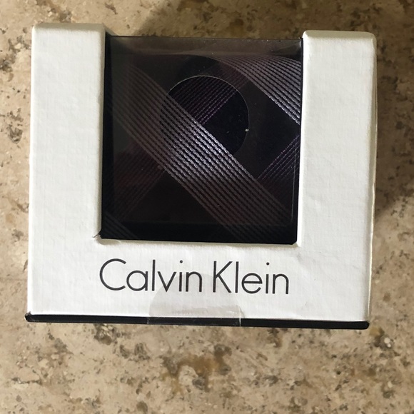 Calvin Klein Purple Tie Brand New - Picture 2 of 3